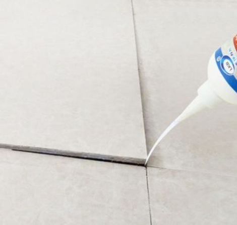卫辉瓷砖空鼓维修公司分享卫生间瓷砖脱落的原因可能有以下几点